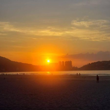 Apartamento Amplo E Belissimo! - 3 Quadras Do Mar! Guarujá Zewnętrze zdjęcie